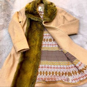 Anthropology Coat with Faux Fur collar Sz4